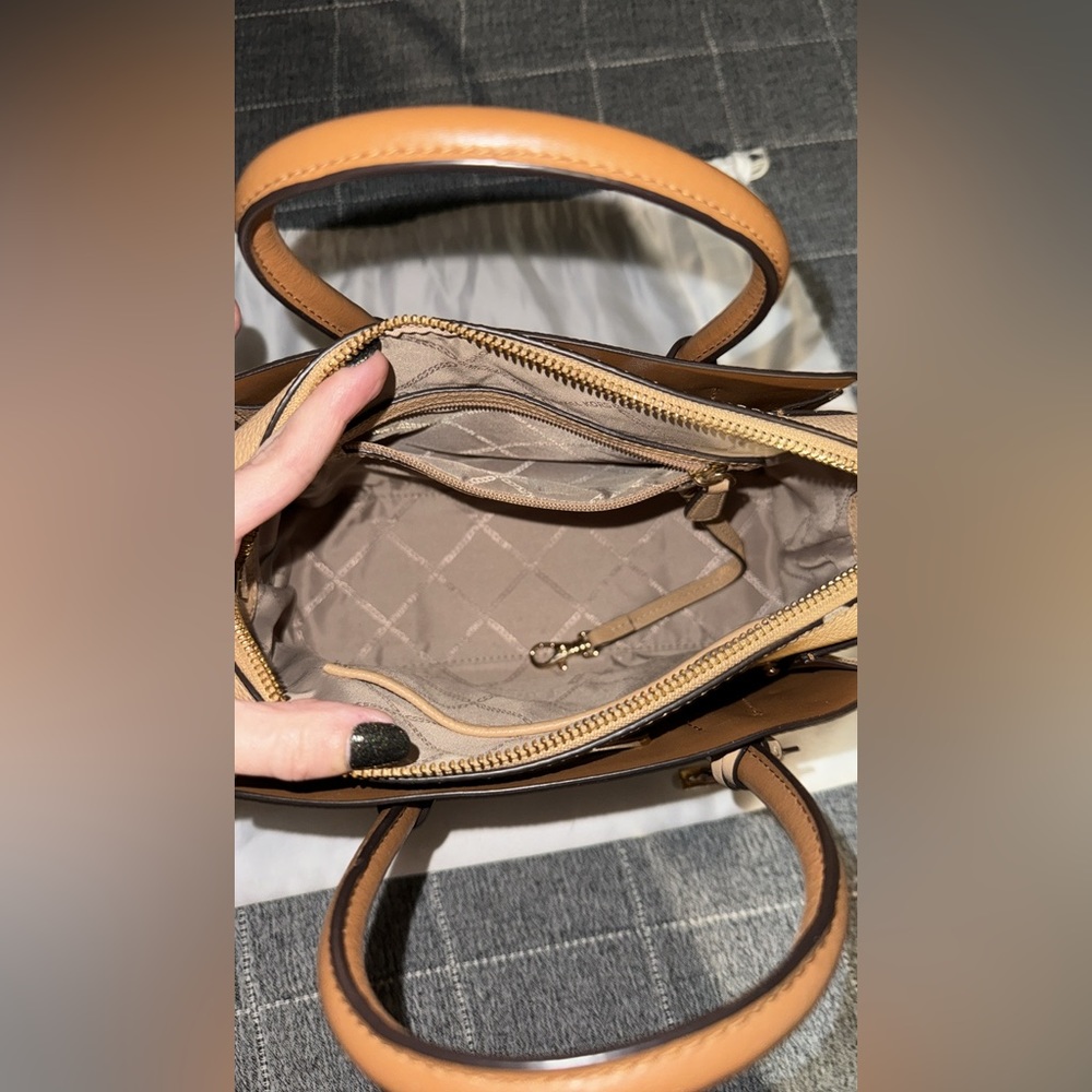 Michael Kors Mercer - Picture 4 of 6